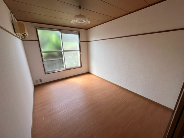 サンライズコーポの洋室|アパート