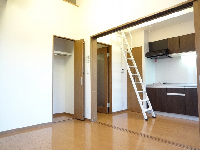 ＮＥＯ奥沢Ｅの居間・リビング