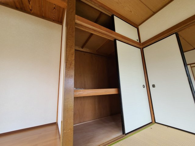 トデ貸家の収納