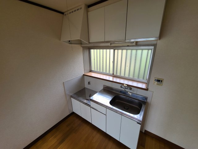 トデ貸家のキッチン