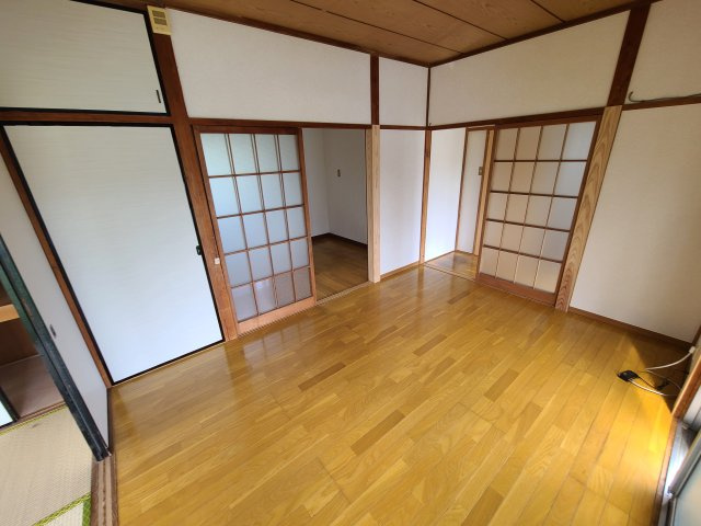 トデ貸家の居間・リビング