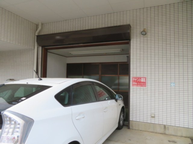 東大和市立野４丁目の倉庫