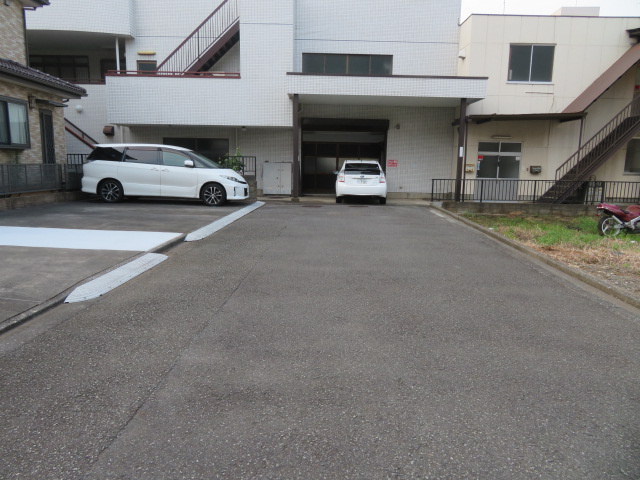 東大和市立野４丁目の倉庫