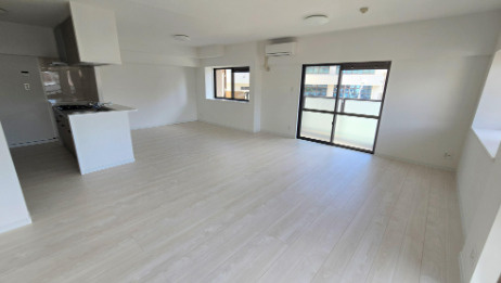 エンゼルハイム壷川第2の居間・リビング