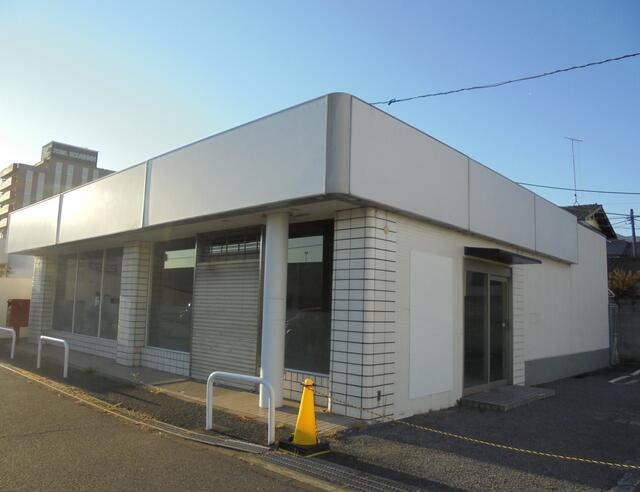 伊勢原市白根のエントランス| 