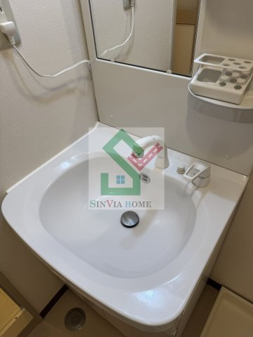 大関山ハイツの独立洗面台