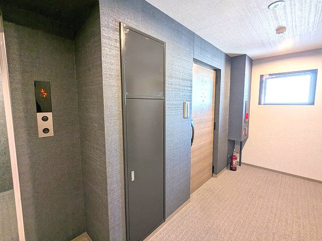 エスレジデンス浅草フィオーレの設備|隣がない独立したプライバシー確保された角部屋