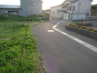 【前面道路含む現地写真】 | 能代市鰄渕字古川反・売地