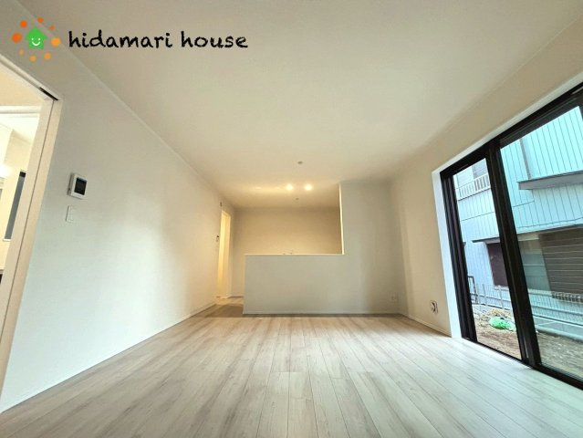 上尾市西宮下4丁目　新築戸建　ハートフルタウンAの居間・リビング