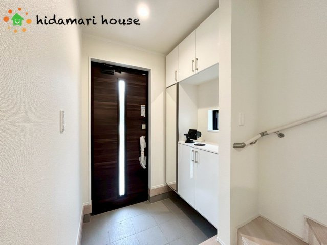 上尾市西宮下4丁目　新築戸建　ハートフルタウンAの玄関