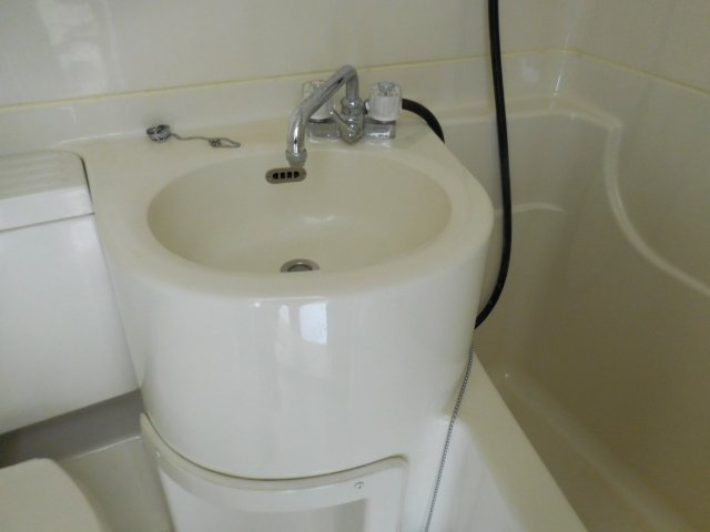 フィーメルレジデンスの洗面所|スペースが確保できる洗面所です