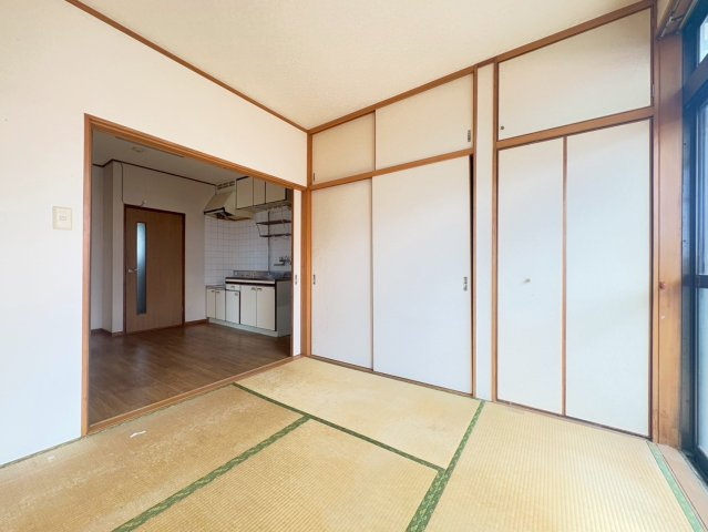 【寝室】