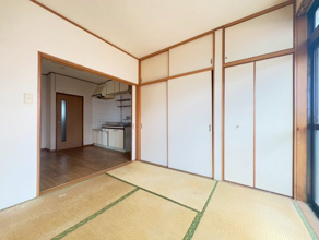 【寝室】
