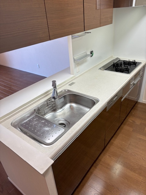 ＪＲ石山駅まで徒歩９分＆２沿線利用ＯＫ■ペット飼育可■眺望良好の３ＬＤＫ■メイツブラン大津石山のキッチン|キッチン