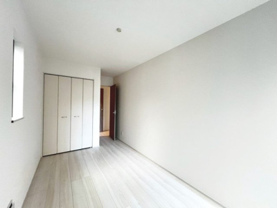 【洋室】 | 池尻北１丁目　新築分譲住宅　全２区画 | 田仲北野田病院まで徒歩２１分ですので、突然の怪我や体調不良の時にも安心ですね♪