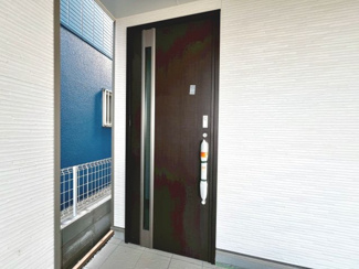 【エントランス】 | 池尻北１丁目　新築分譲住宅　全２区画 | お客様にとって最良のマイホームが見つかりますよう、イエストアが全力でお手伝いさせていただきます！いつでもお気軽にお問い合わせ下さい♪