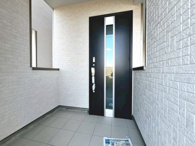【エントランス】 | 池尻北１丁目　新築分譲住宅　全２区画 | お客様にとって最良のマイホームが見つかりますよう、イエストアが全力でお手伝いさせていただきます！いつでもお気軽にお問い合わせ下さい♪
