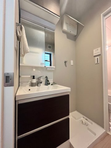 大石北町新築戸建の洗面所