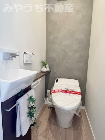 大石北町新築戸建のその他|1階トイレ