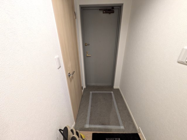 小机って何がある？な、４LDK【ファミールガーデン横浜・小机参番館】の玄関|玄関です