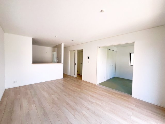 クレイドルガーデン和歌山市和歌川　第1　1号棟の居間・リビング