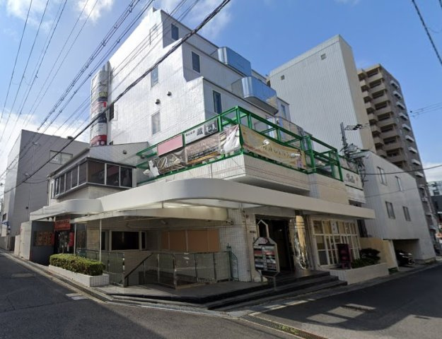 大津市大萱１丁目の店舗一部の外観