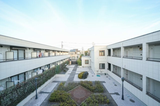 ｍｉｃメゾン壱番館Ｂ棟の庭