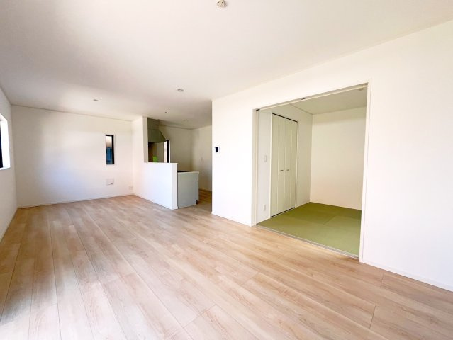 クレイドルガーデン和歌山市和歌川　第1　2号棟の居間・リビング