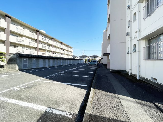 第1増岡ビルの駐車場