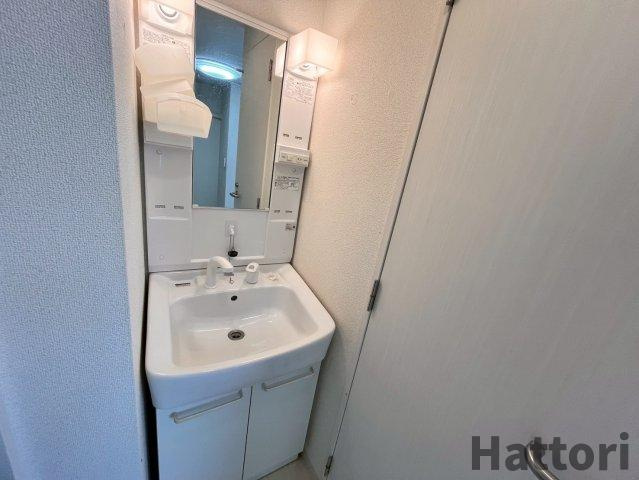 タウンハウス服部天神の洗面所