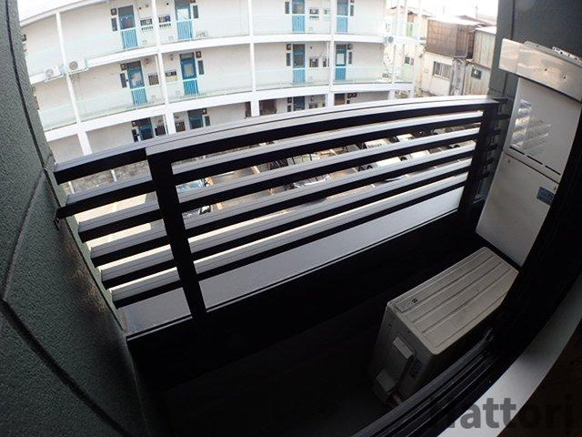 タウンハウス服部天神のバルコニー