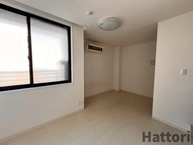 タウンハウス服部天神の居間・リビング