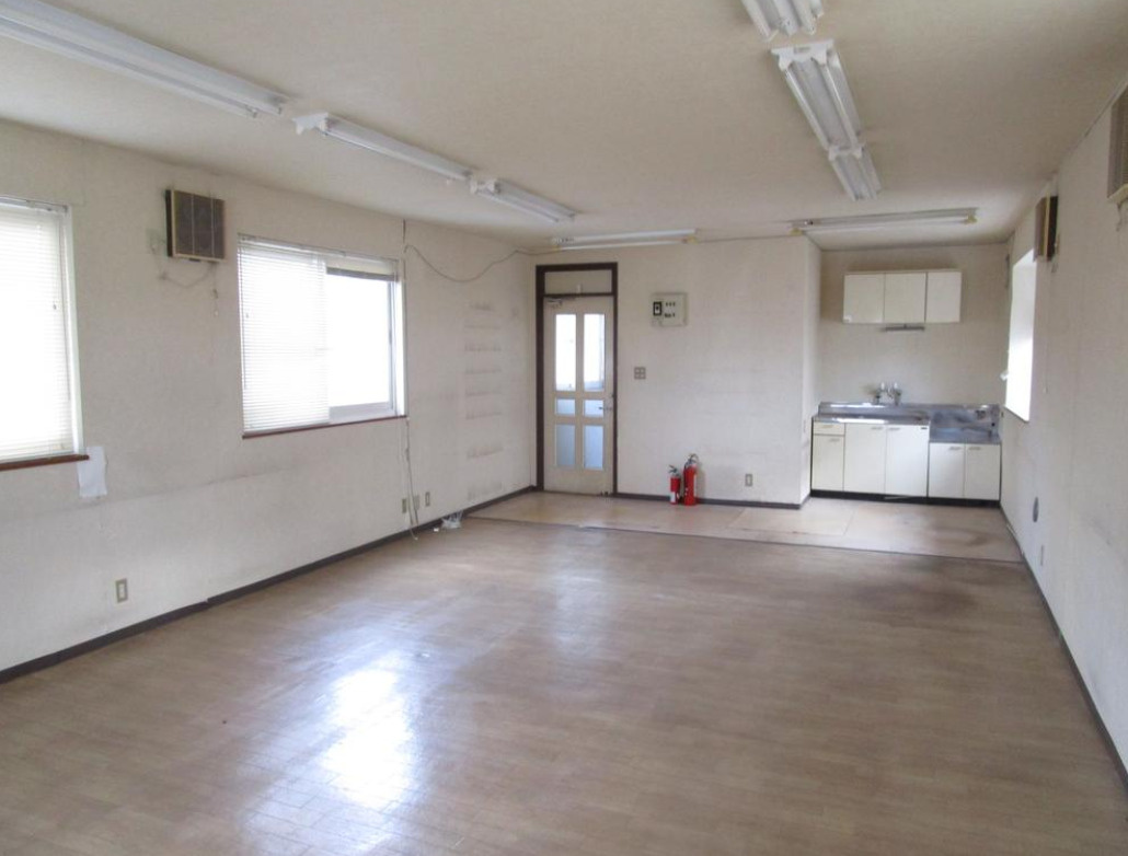 札幌市中央区南十四条西16丁目　2棟一括売ビルの内装