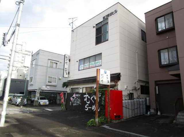 札幌市中央区南十四条西16丁目　2棟一括売ビルの外観