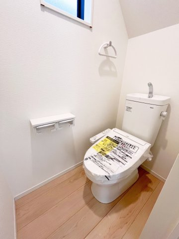 クレイドルガーデン岩出市新田広芝　第3のトイレ