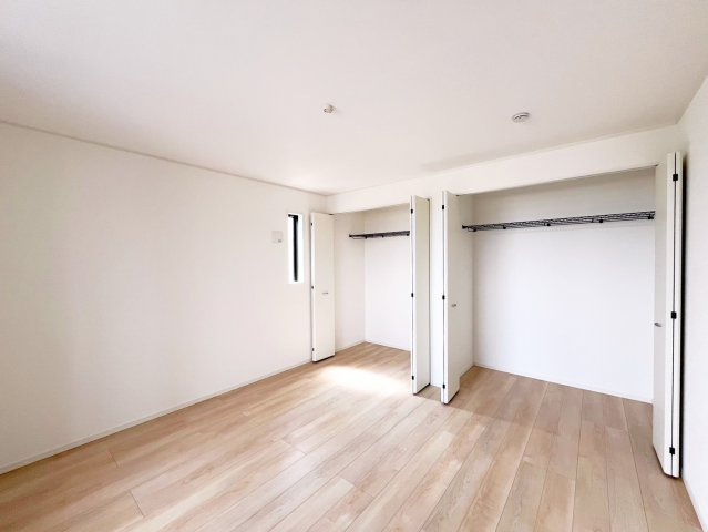 クレイドルガーデン岩出市新田広芝　第3の洋室