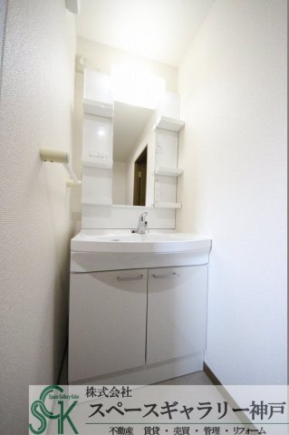 ル・コントワールの洗面所|※お部屋により仕様が異なる場合があります※