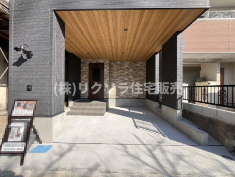 点野3丁目　新築一戸建ての駐車場|1台駐車可
■物件内覧・資金計画相談・住宅ローン相談、リフォーム相談、お問合せ受付中■
※当日・翌日のご内覧、ご相談はお電話でのお問合せがスムーズです！