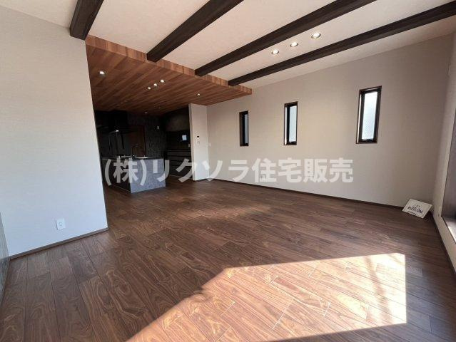 点野3丁目　新築一戸建ての居間・リビング|LDK20.0帖
■物件内覧・資金計画相談・住宅ローン相談、リフォーム相談、お問合せ受付中■
※当日・翌日のご内覧、ご相談はお電話でのお問合せがスムーズです！
