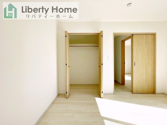 那珂市杉23-P2　4号棟　新築戸建の収納