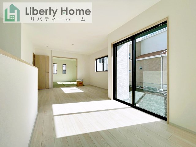 那珂市杉23-P2　4号棟　新築戸建の居間・リビング