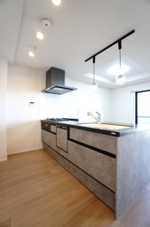 【キッチン】 | 【ハイブランドリノベ】パークハウス竜王公園フォレストコート | 室内（2025年5月8日13：00頃）撮影