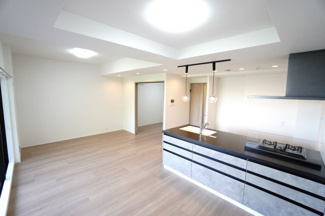 【居間・リビング】 | 【ハイブランドリノベ】パークハウス竜王公園フォレストコート | 室内（2025年5月8日13：00頃）撮影