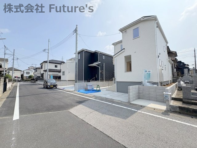 吉川市中曽根1丁目　新築戸建　全3棟　1号棟の前面道路含む現地写真|前面道路含む現地写真です。