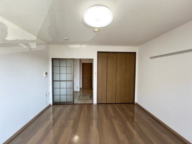 kanada B棟の居間・リビング