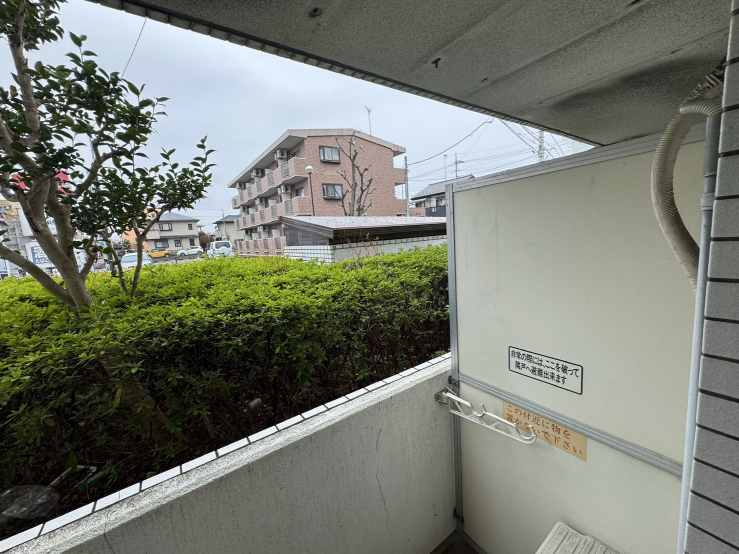 アメニティ高坂のバルコニー