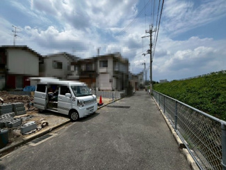 【前面道路含む現地写真】 | 池尻町　売土地 | サンユーまで徒歩１３分！業務スーパーまで徒歩１７分！毎日のお買い物に便利ですね！その日の特売日などでスーパーを選べますね♪