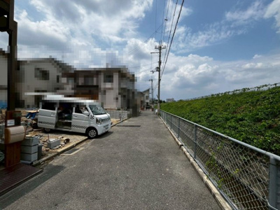 【前面道路含む現地写真】 | 池尻町　売土地 | 現況更地ですので、すぐにお家を建てられますね♪