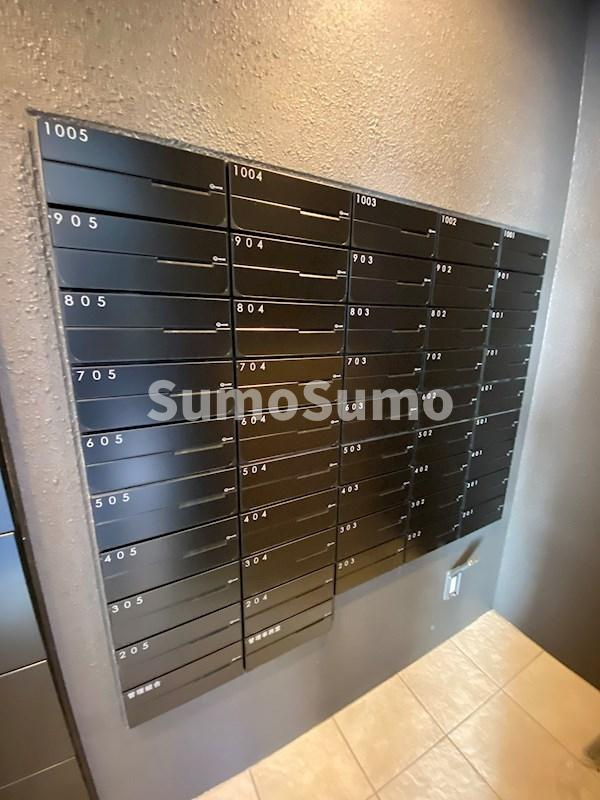 エスプレイス神戸フォルムスクエアのロビー|落ち着いたロビーです