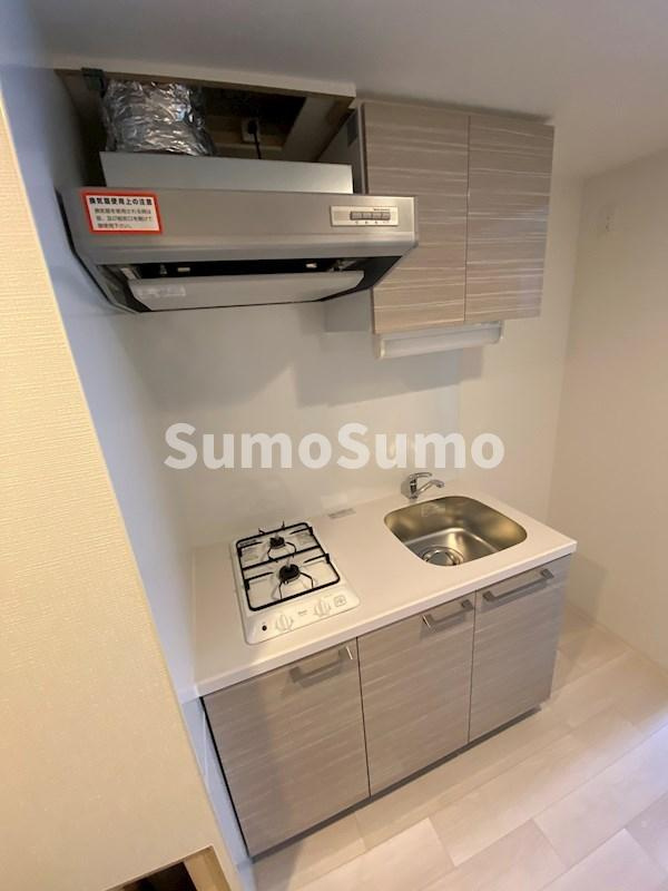 エスプレイス神戸フォルムスクエアのキッチン|コンパクトなキッチンで掃除もラクラク